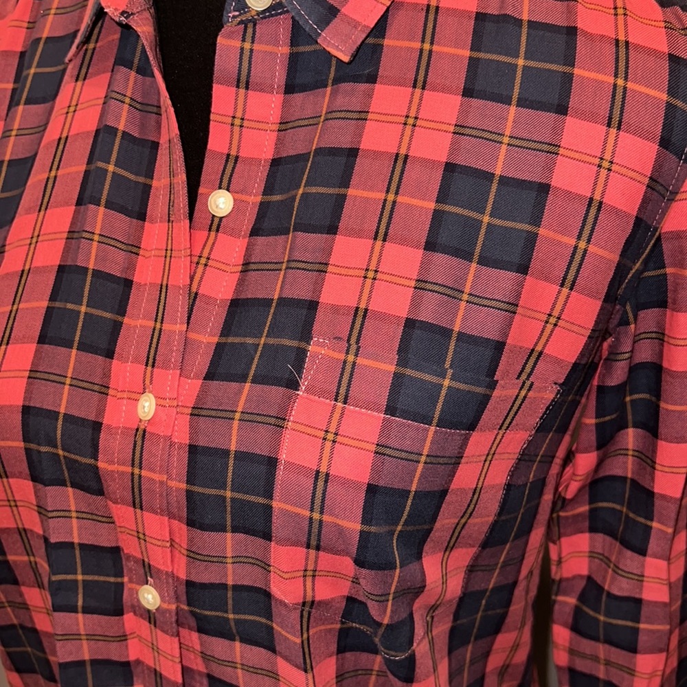 GAP Plaid Button-Down - Picture 2 of 3